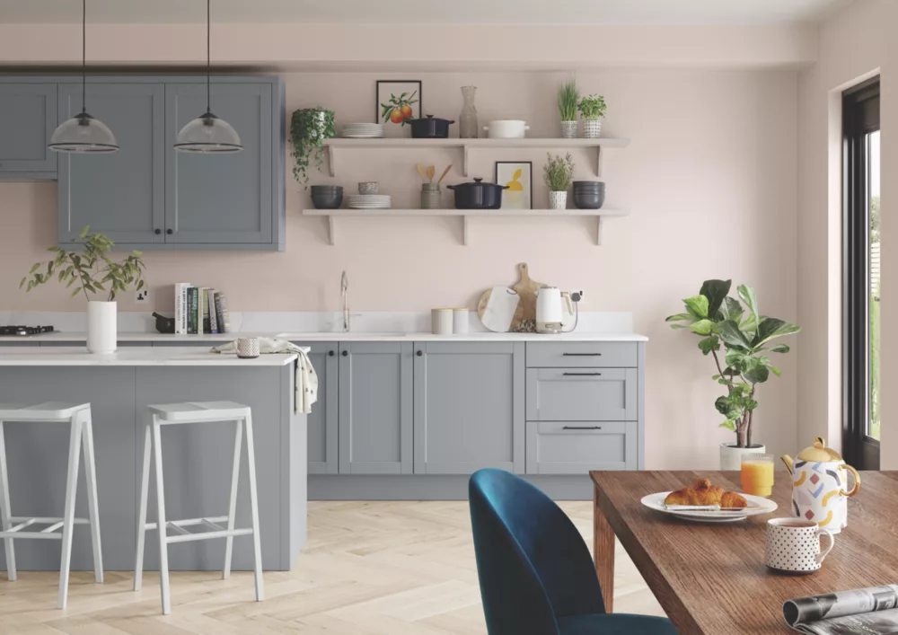 Dulux Matt Blush Pink Emulsion Paint 2.5Ltr 8 Dulux Matt Blush Pink Emulsion Paint 2.5Ltr - Image 6