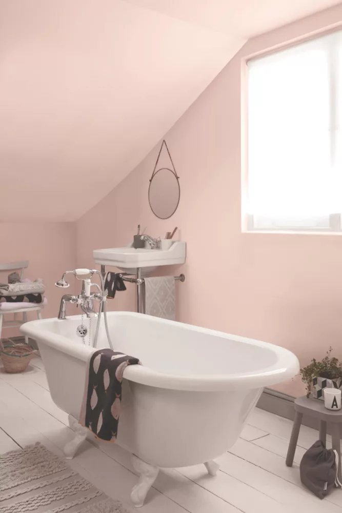 Dulux Matt Blush Pink Emulsion Paint 2.5Ltr 9 Dulux Matt Blush Pink Emulsion Paint 2.5Ltr - Image 7