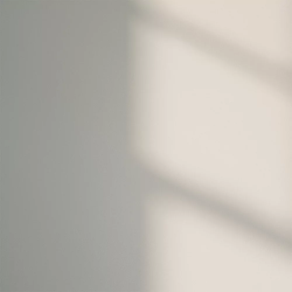 LickPro Eggshell Grey 02 Emulsion Paint 2.5Ltr 6 LickPro Eggshell Grey 02 Emulsion Paint 2.5Ltr - Image 4