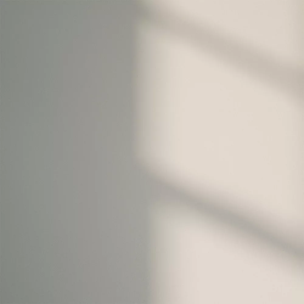 LickPro Eggshell Grey 03 Emulsion Paint 5Ltr 6 LickPro Eggshell Grey 03 Emulsion Paint 5Ltr - Image 4