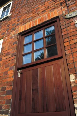 Ronseal Trade 10 Year Woodstain Satin Walnut 750ml -Famous Paint Store 807FG A2